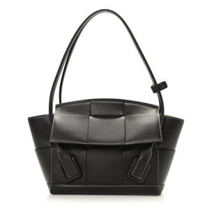 Bottega Veneta Black Shoulder Bag with Sleek Design